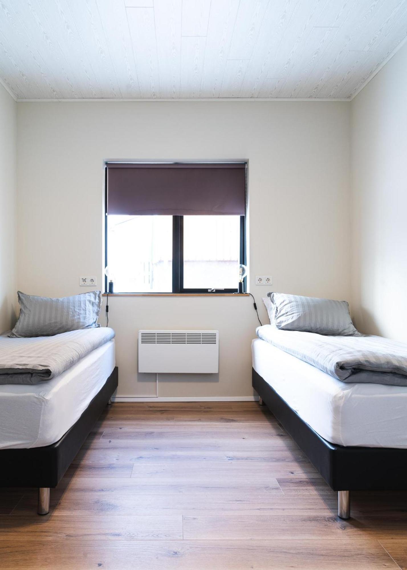Skidbakki Guesthouse Kross Esterno foto